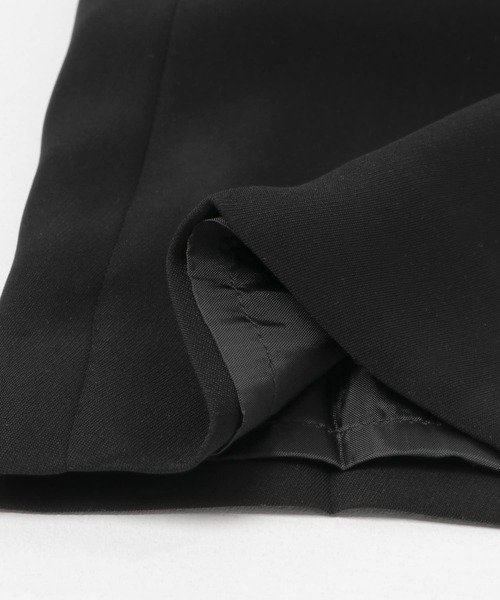 URBAN RESEARCH DOORS(アーバンリサーチドアーズ)の「ドレステーパードパンツ(その他パンツ・レディース・ブラック/ネイビー・1/0)」の20枚目の写真