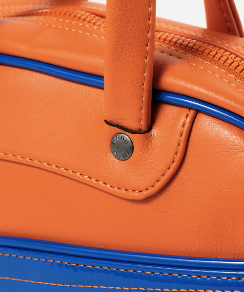 Ray BEAMS（レイビームス）の「PUMA / レトロ ミニ グリップ バッグ（ハンドバッグ・レディース・ブルー/オレンジ・ONE SIZE）」の5枚目の写真