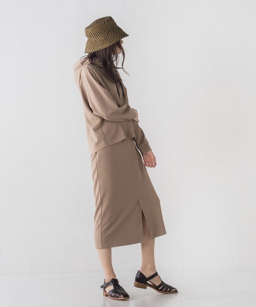 socolla（ソコラ）の「【socolla】星刺繍ジョーゼットドルマンフーディー≪洗濯機で洗える≫（パーカー・レディース・ベージュ/ブルー/オフホワイト・M）」の17枚目の写真