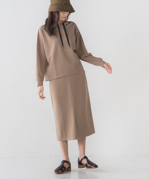 socolla（ソコラ）の「【socolla】星刺繍ジョーゼットドルマンフーディー≪洗濯機で洗える≫（パーカー・レディース・ベージュ/ブルー/オフホワイト・M）」の22枚目の写真