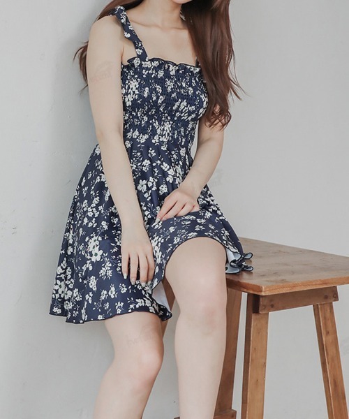 Dalfwin(ダールフィン)の「2022 S/S 春夏 水着レディース レトロフラワープリントシャーリングワンピース水着(水着・レディース・グリーン/ネイビー/ベージュ・LARGE/MEDIUM/SMALL)」の3枚目の写真