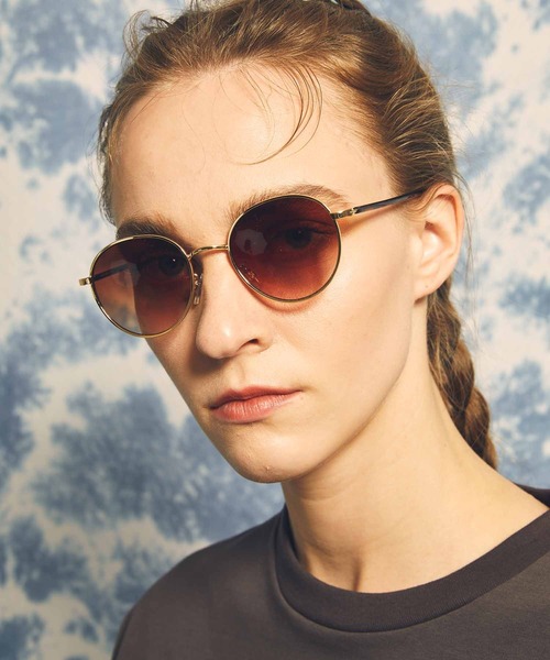 MAISON SPECIAL（メゾンスペシャル）の「《ユニセックスアイテム》ラウンドメタルフレームカラーサングラス【MAISON SPECIAL/メゾンスペシャル】（サングラス・メンズ・グレー/ブラック/ブルー/ピンク/ブラウン・FREE）」の3枚目の写真