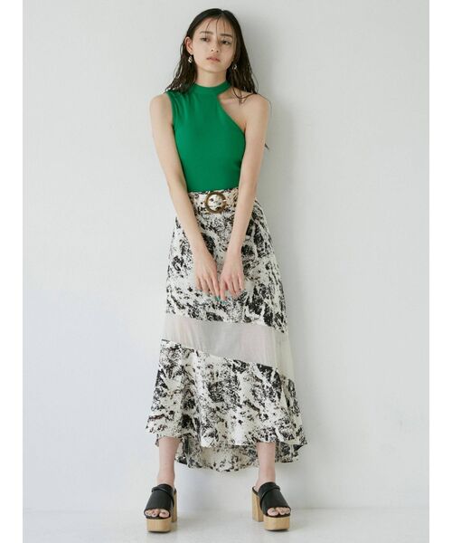 MURUA（ムルーア）の「ウェーブシアーマキシスカート（スカート・レディース・ブラック/その他1・FREE）」の13枚目の写真