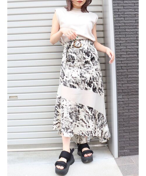 MURUA（ムルーア）の「ウェーブシアーマキシスカート（スカート・レディース・ブラック/その他1・FREE）」の17枚目の写真