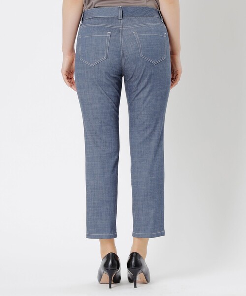 TO BE CHIC(トゥー ビー シック)の「ジニアスラブ デニムパンツ(デニムパンツ・レディース・ダークネイビー/ブラック・38/42/40)」の7枚目の写真