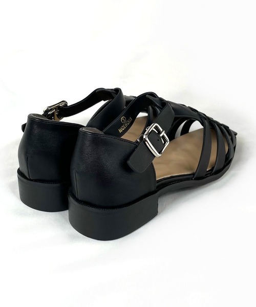 Fabby fabby(ファビィーファビィー)の「グルカサンダル(サンダル・レディース・ブラック/ベージュ/オフホワイト・M/L)」の7枚目の写真