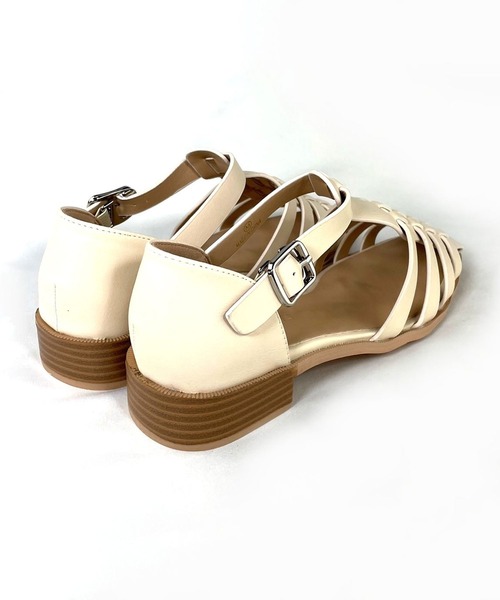 Fabby fabby(ファビィーファビィー)の「グルカサンダル(サンダル・レディース・ブラック/ベージュ/オフホワイト・M/L)」の9枚目の写真