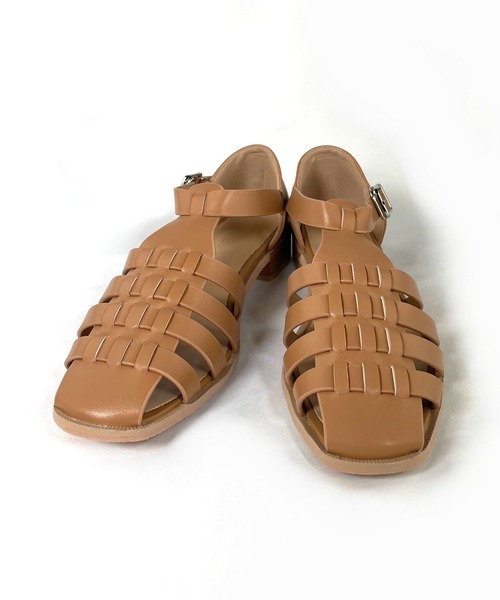 Fabby fabby(ファビィーファビィー)の「グルカサンダル(サンダル・レディース・ブラック/ベージュ/オフホワイト・M/L)」の12枚目の写真