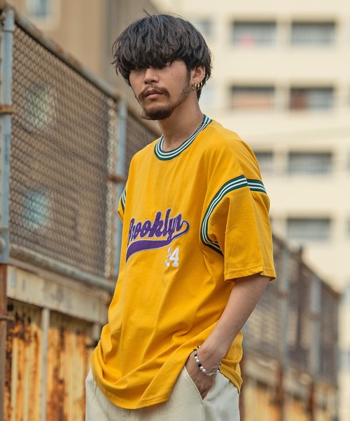SILVER BULLET(シルバーバレット)の「『SILVER BULLET SELECT AP/シルバーバレットセレクト』ラインリブ半袖ビッグカレッジTシャツ(Tシャツ/カットソー・メンズ・アッシュグレー/グリーン/マスタード/スミクロ・M/L)」の4枚目の写真