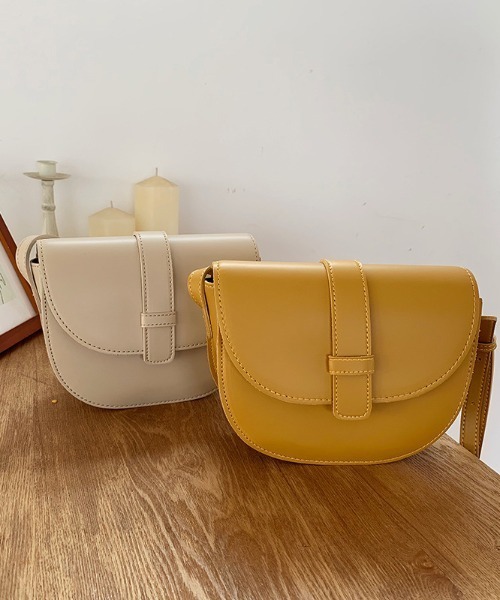 CLEA（クレア）の「アースカラーフラップショルダーバッグ（ショルダーバッグ・レディース・グリーン/アイボリー/キャメル・FREE）」の3枚目の写真