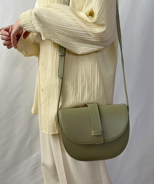 CLEA（クレア）の「アースカラーフラップショルダーバッグ（ショルダーバッグ・レディース・グリーン/アイボリー/キャメル・FREE）」の11枚目の写真