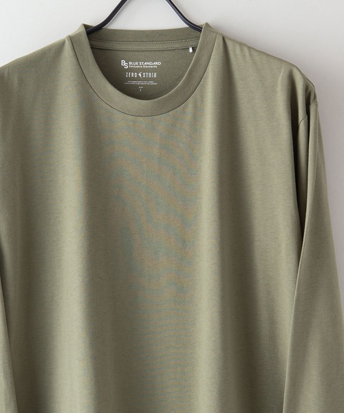 Blue Standard (ブルースタンダード)の「【BLUE STANDARD/ブルースタンダード】ZEROSTAIN ゼロステイン 汗染みの目立ちにくいTシャツ クルーネックロンT UVカット 撥水性 汗シミ防止加工(Tシャツ/カットソー・メンズ・ホワイト/ブラック/ネイビー/オリーブ/杢グレー・MEDIUM/LARGE/X-LARGE)」の15枚目の写真