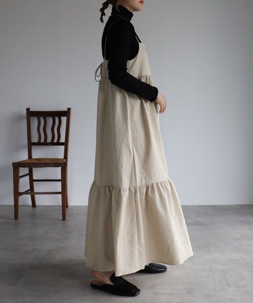 r.（アールドット）の「ふくれジャガード キャミワンピース（ワンピース・レディース・ブラック/ブルー/モカ/ライトベージュ・FREE）」の5枚目の写真