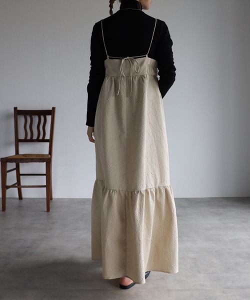 r.（アールドット）の「ふくれジャガード キャミワンピース（ワンピース・レディース・ブラック/ブルー/モカ/ライトベージュ・FREE）」の6枚目の写真