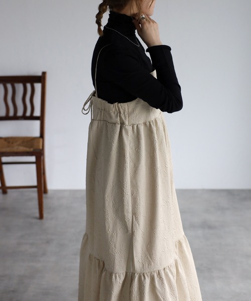 r.（アールドット）の「ふくれジャガード キャミワンピース（ワンピース・レディース・ブラック/ブルー/モカ/ライトベージュ・FREE）」の8枚目の写真