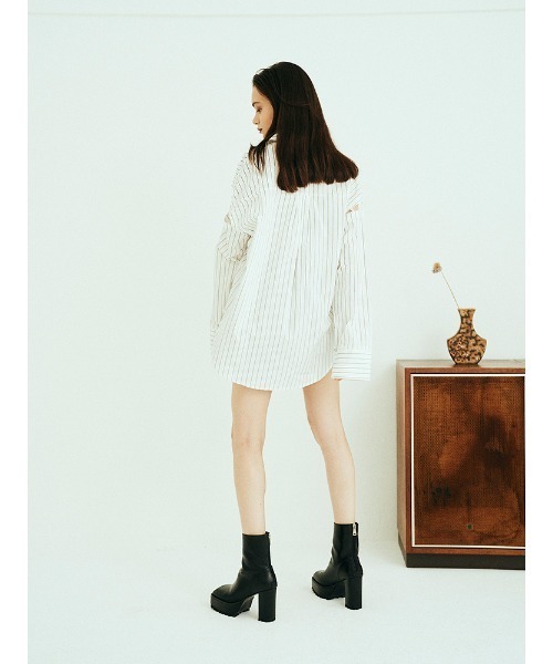 ENVYM（アンビー）の「アームスリットＳＨ（シャツ/ブラウス・レディース・ホワイト/ブラック/ストライプ・FREE）」の8枚目の写真