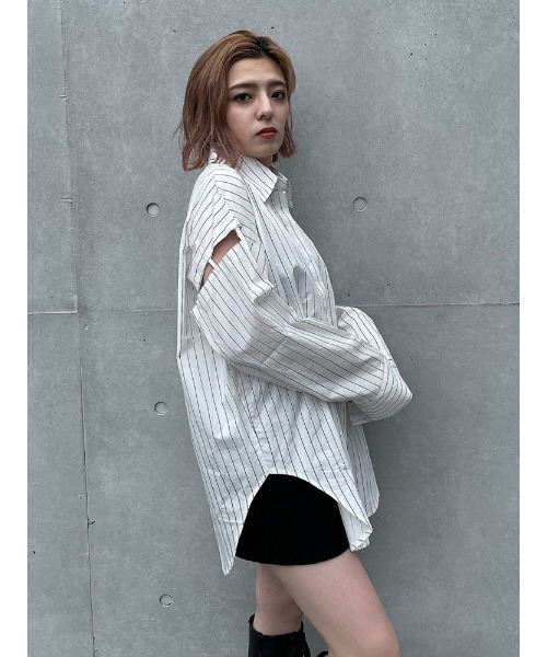 ENVYM（アンビー）の「アームスリットＳＨ（シャツ/ブラウス・レディース・ホワイト/ブラック/ストライプ・FREE）」の11枚目の写真