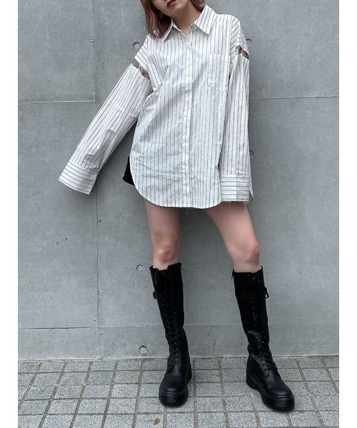 ENVYM（アンビー）の「アームスリットＳＨ（シャツ/ブラウス・レディース・ホワイト/ブラック/ストライプ・FREE）」の13枚目の写真