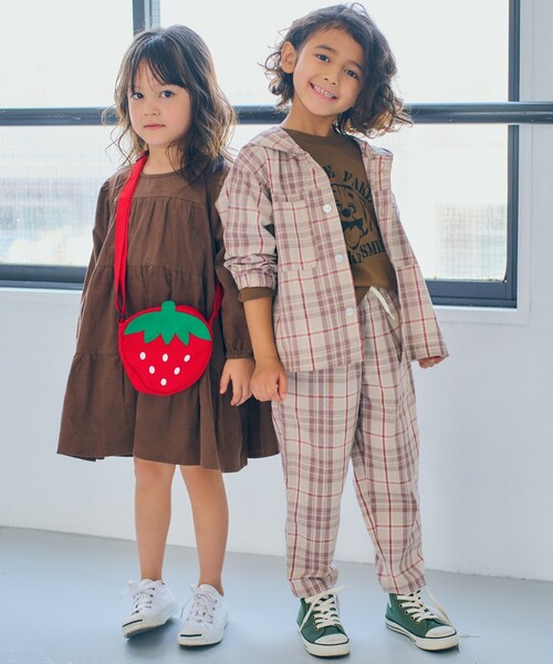 SHOO・LA・RUE（シューラルー）の「◆【90-130cm】コーデュロイティアードワンピ（ワンピース・キッズ・グレー/ブラウン系・11/13/09/10/12）」の14枚目の写真