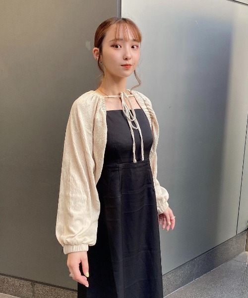 one way（ワンウェイ）の「ショートボレロ付キャミワンピース（ワンピース・レディース・ブラック/ベージュ・FREE）」の6枚目の写真