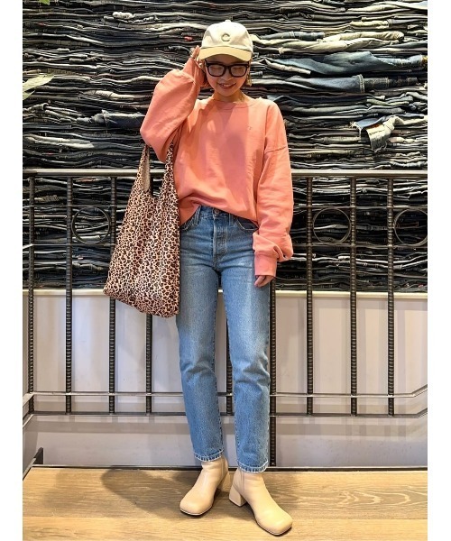 Champion(チャンピオン)の「【Champion】無地クルースウェット(スウェット・レディース・ブラック/オフホワイト/グリーン/ロイヤルブルー/オレンジ/レッド/ピンク/ホワイト/ブルー・M/L)」の15枚目の写真