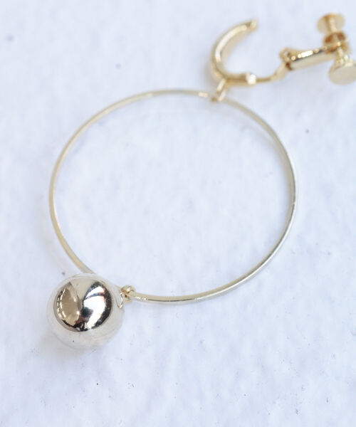 NOLLEY’S Sophi（ノーリーズソフィ）の「リングボールイヤリング（イヤリング・レディース・シルバー/ゴールド・FREE）」の7枚目の写真