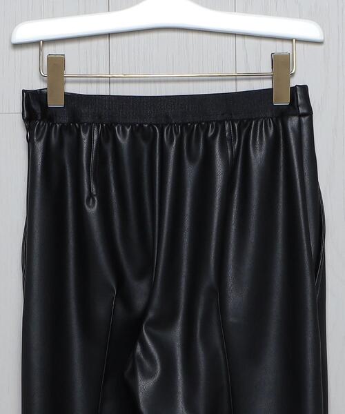 H　BEAUTY&YOUTH UNITED ARROWS（エイチビューティーアンドユースユナイテッドアローズ）の「＜H＞FAKE LEATHER TRENKA/パンツ（その他パンツ・レディース・ブラック・S/M）」の7枚目の写真
