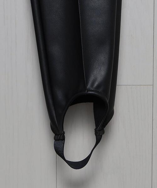 H　BEAUTY&YOUTH UNITED ARROWS（エイチビューティーアンドユースユナイテッドアローズ）の「＜H＞FAKE LEATHER TRENKA/パンツ（その他パンツ・レディース・ブラック・S/M）」の11枚目の写真
