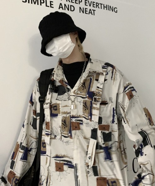 Auntie Rosa（アンティローザ）の「ベルト付総柄シャツ（シャツ/ブラウス・レディース・ブラック/ホワイト・MEDIUM/LARGE）」の4枚目の写真