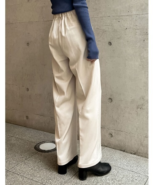 潤って暖かい裏微起毛リサイクルツータックワイドパンツ