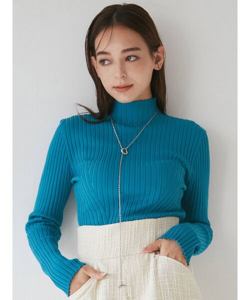 MURUA(ムルーア)の「ワイドリブタイトニット(ニット/セーター・レディース・アイボリー/ブラック/グリーン/ブルー・FREE)」の5枚目の写真