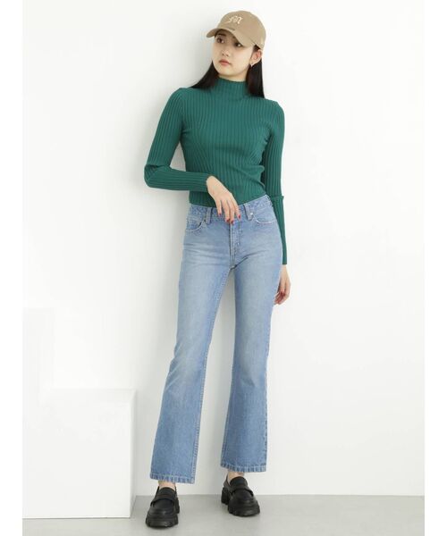 MURUA(ムルーア)の「ワイドリブタイトニット(ニット/セーター・レディース・アイボリー/ブラック/グリーン/ブルー・FREE)」の18枚目の写真