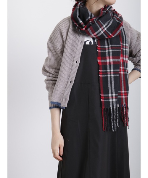 Samansa Mos2 blue（サマンサモスモスブルー）の「チェックマフラー（ストール/ショール・レディース・レッド/ベージュ/グレー/マスタード/チャコール・ﾌﾘ-）」の3枚目の写真