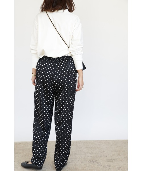 &. NOSTALGIA（アンドドットノスタルジア）の「【ZOZO限定】イージーサテンパンツ（その他パンツ・レディース・ブラック×ホワイト/ブラック・FREE）」の16枚目の写真
