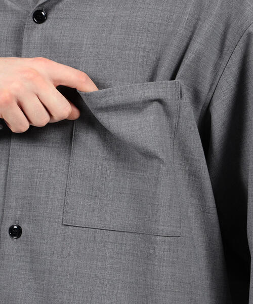 TOMORROWLAND (トゥモローランド)の「ポリエステルウール オープンカラーシャツ(シャツ/ブラウス・メンズ・グレー/ブラック/グリーン/キャメル・XS/S/M)」の19枚目の写真