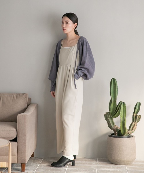 LOWRYS FARM（ローリーズファーム）の「キャミサロペット　184854（サロペット/オーバーオール・レディース・ブラック/アイボリー・FREE）」の3枚目の写真