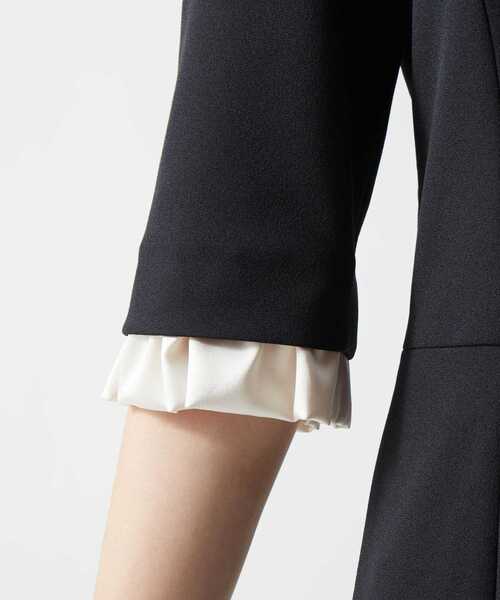 Tiara(ティアラ)の「タイトクラシカルワンピース(ワンピース・レディース・ネイビー/ブラック・M/S/L)」の5枚目の写真