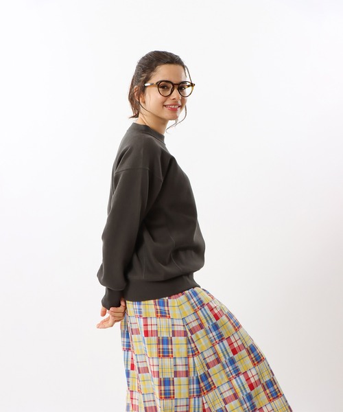 Champion(チャンピオン)の「【Champion/チャンピオン】レディース リバースウィーブ(R) クルーネックスウェットシャツ(スウェット・レディース・グレー/オートミール/ライトホワイト/グレイッシュブルー/ブラック系その他・MEDIUM/LARGE)」の10枚目の写真