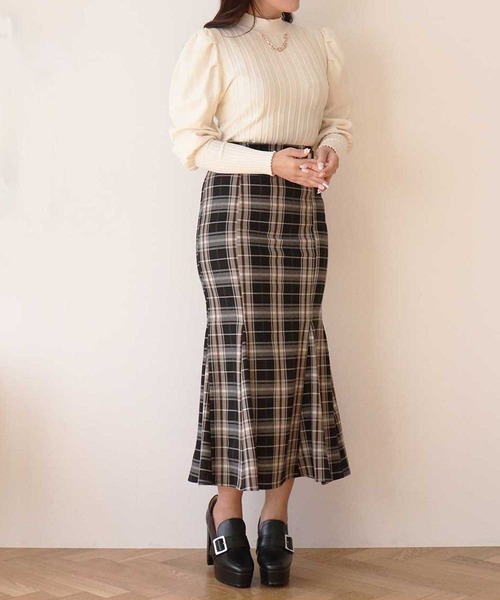 Crea titty&Co. PETIT(クレアティティーアンドコープチ)の「【Crea titty&Co.PETIT】フロントチェーンリブニット(Tシャツ/カットソー・レディース・アイボリー/ホワイト/ブラック・FREE)」の7枚目の写真