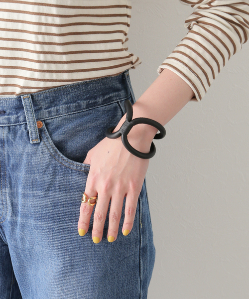 U by SPICK&SPAN（ユーバイスピックアンドスパン）の「【LEFIJE/レフィエ】 Tresorバングル（ネックレス・レディース・ブラック・FREE）」の4枚目の写真