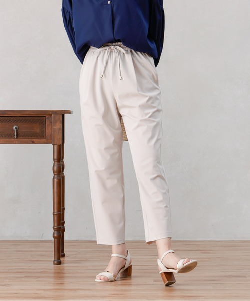 Chez toi(シェトワ)の「360度ストレッチテーパードパンツ(その他パンツ・レディース・グレイッシュベージュ/オレンジ/ブラック/カーキ・FREE)」の7枚目の写真