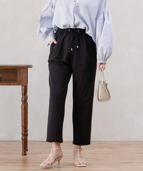 Chez toi(シェトワ)の「360度ストレッチテーパードパンツ(その他パンツ・レディース・グレイッシュベージュ/オレンジ/ブラック/カーキ・FREE)」の8枚目の写真