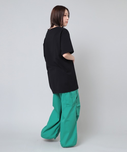 RNA（アールエヌエー）の「M2055 別布コンビＢＩＧ　Ｔ（Tシャツ/カットソー・レディース・ホワイト/ブラック/グリーン・MEDIUM）」の7枚目の写真