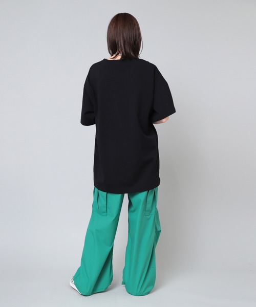 RNA（アールエヌエー）の「M2055 別布コンビＢＩＧ　Ｔ（Tシャツ/カットソー・レディース・ホワイト/ブラック/グリーン・MEDIUM）」の10枚目の写真