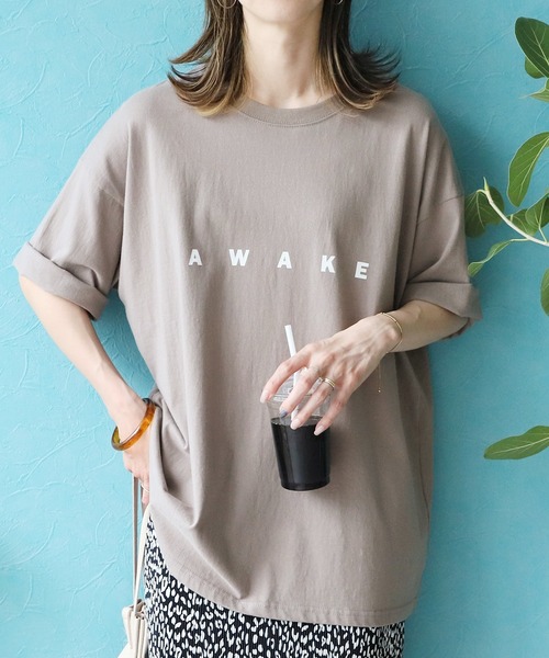 reca（レカ）の「選べる2サイズ展開！オーバーサイズロゴTシャツ（Tシャツ/カットソー・レディース・ブラック系その他2/グレー系その他2/ホワイト系その他3/グレイッシュベージュ/ブラック/ホワイト系その他2/ホワイト/ブルー系その他/チャコール/グレー系その他/ブルー・FREE）」の8枚目の写真