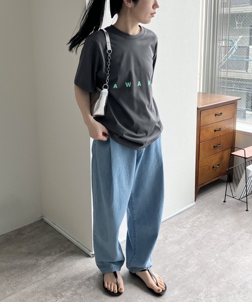 reca（レカ）の「選べる2サイズ展開！オーバーサイズロゴTシャツ（Tシャツ/カットソー・レディース・ブラック系その他2/グレー系その他2/ホワイト系その他3/グレイッシュベージュ/ブラック/ホワイト系その他2/ホワイト/ブルー系その他/チャコール/グレー系その他/ブルー・FREE）」の21枚目の写真