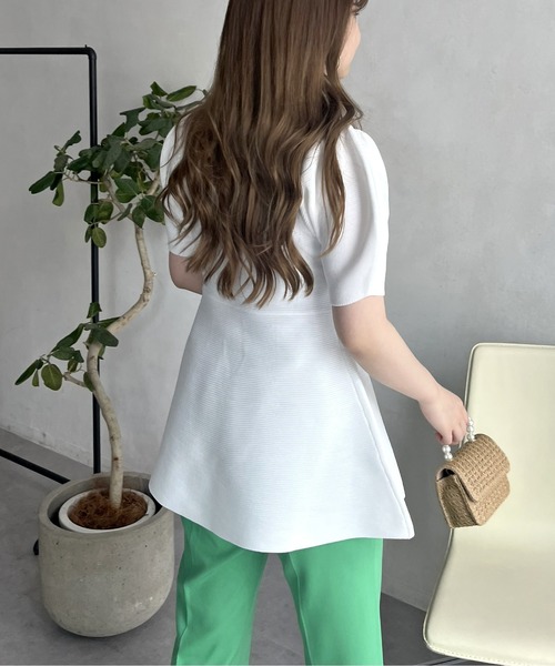 prose verse（プロズヴェール）の「パフスリーブペプラムニット（ニット/セーター・レディース・ブラック/オフホワイト・ﾌﾘ-）」の9枚目の写真