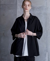SERACE(ZX)́ySERACEzLoose silhouette short sleeve shirt / [YVGbgVc(Vc/uEX)