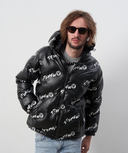 STUD MUFFIN（スタッドマフィン）の「STUD MUFFIN/スタッドマフィン/バイアスロゴ ナイロンボンディングパフィージャケット（その他アウター・メンズ・ブラック・2/3/4）」の3枚目の写真