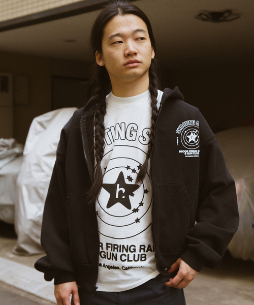 PULP/417EDIFICE(パルプフォーワンセブンエディフィス)の「【HOLIDAY / ホリデー】SHOOTING STARS ZIP HOODIE(パーカー・メンズ・ブラック・SMALL/MEDIUM/LARGE)」の3枚目の写真